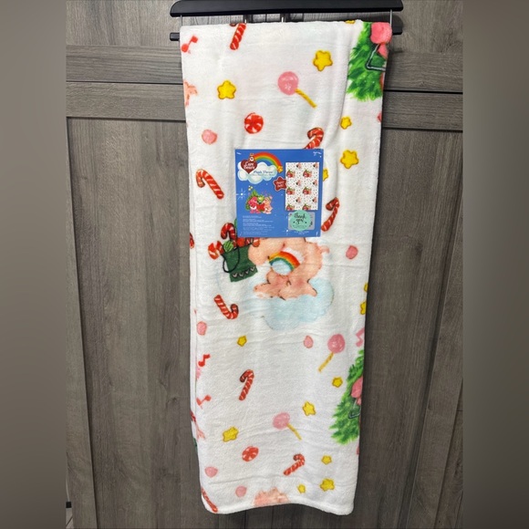 Care Bears Other - New Care Bears 50" x 70" Care Bear Christmas Caroling White Blanket On Hanger